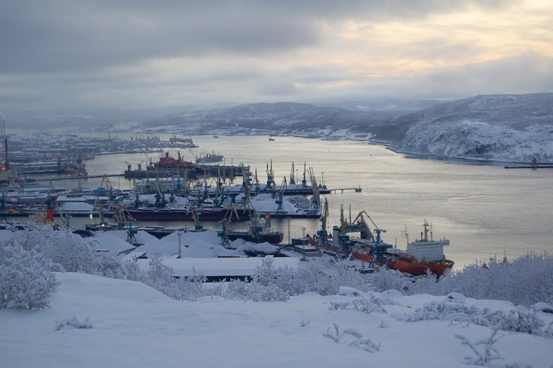 Murmansk phủ tuyết trắng xóa quanh năm thật yên bình, thật cổ kính!